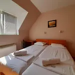 диел Къща за гости