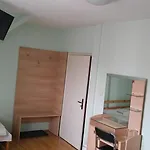 диел Къща за гости *